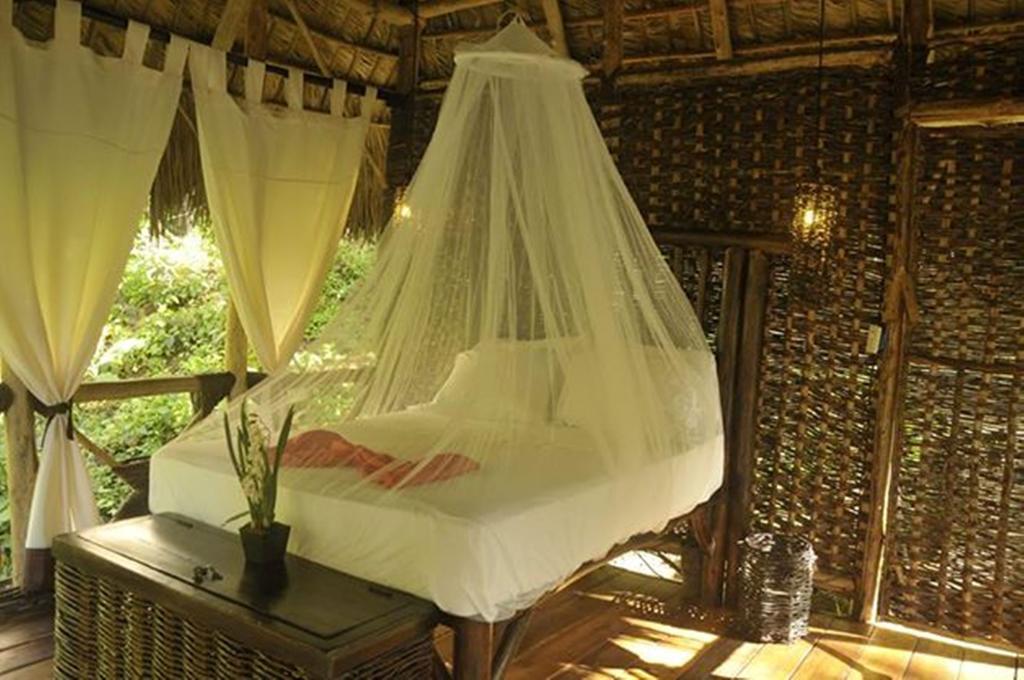 Dominican Tree House Village Samana Ngoại thất bức ảnh